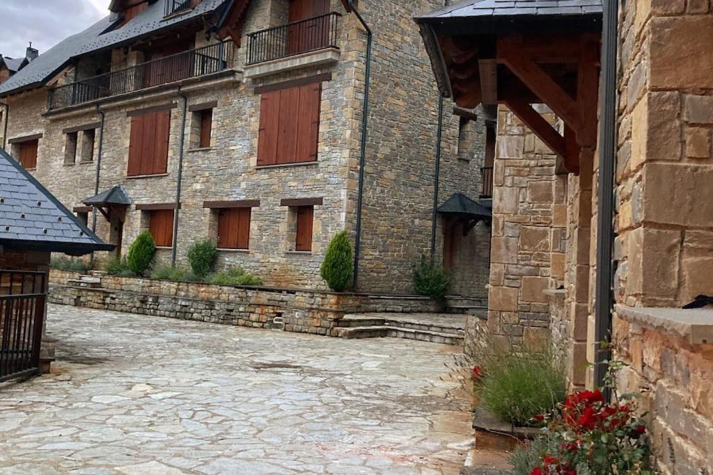 Elegante Apartamento En Escarrilla Con Vistas Al Valle Ngoại thất bức ảnh
